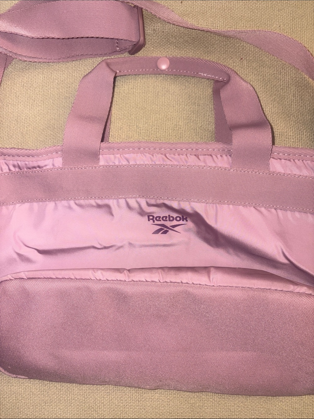 ⭐️ 3/$10 Pink / Purple Reebok insulated lunch bag - preloved